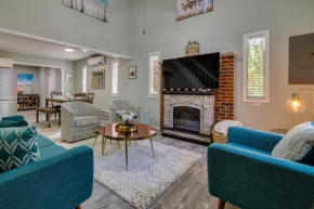 Tobyhanna Retreat with Community Pool and Lake Access!